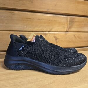 Skechers x Martha Stewart Ultra Flex 3.0 Neptune Sneaker Black Size 9